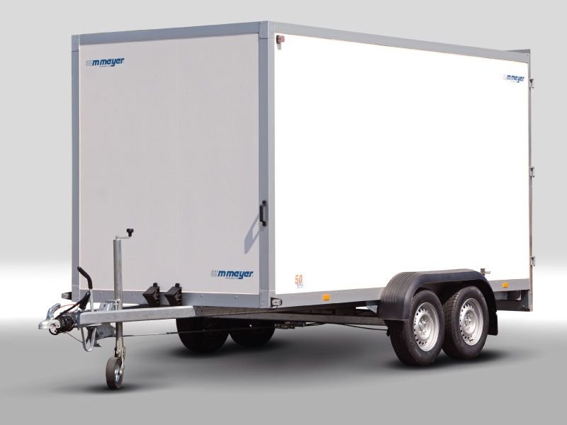 Kofferanhänger 2700 kg Clearance